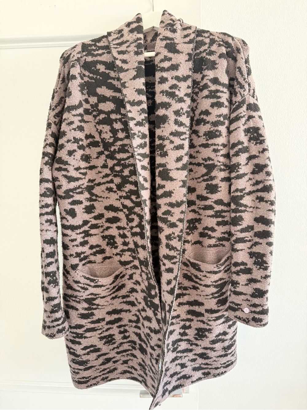 CALIA by Carrie Underwood Pink and Black Open-Front Patterned Cardigan